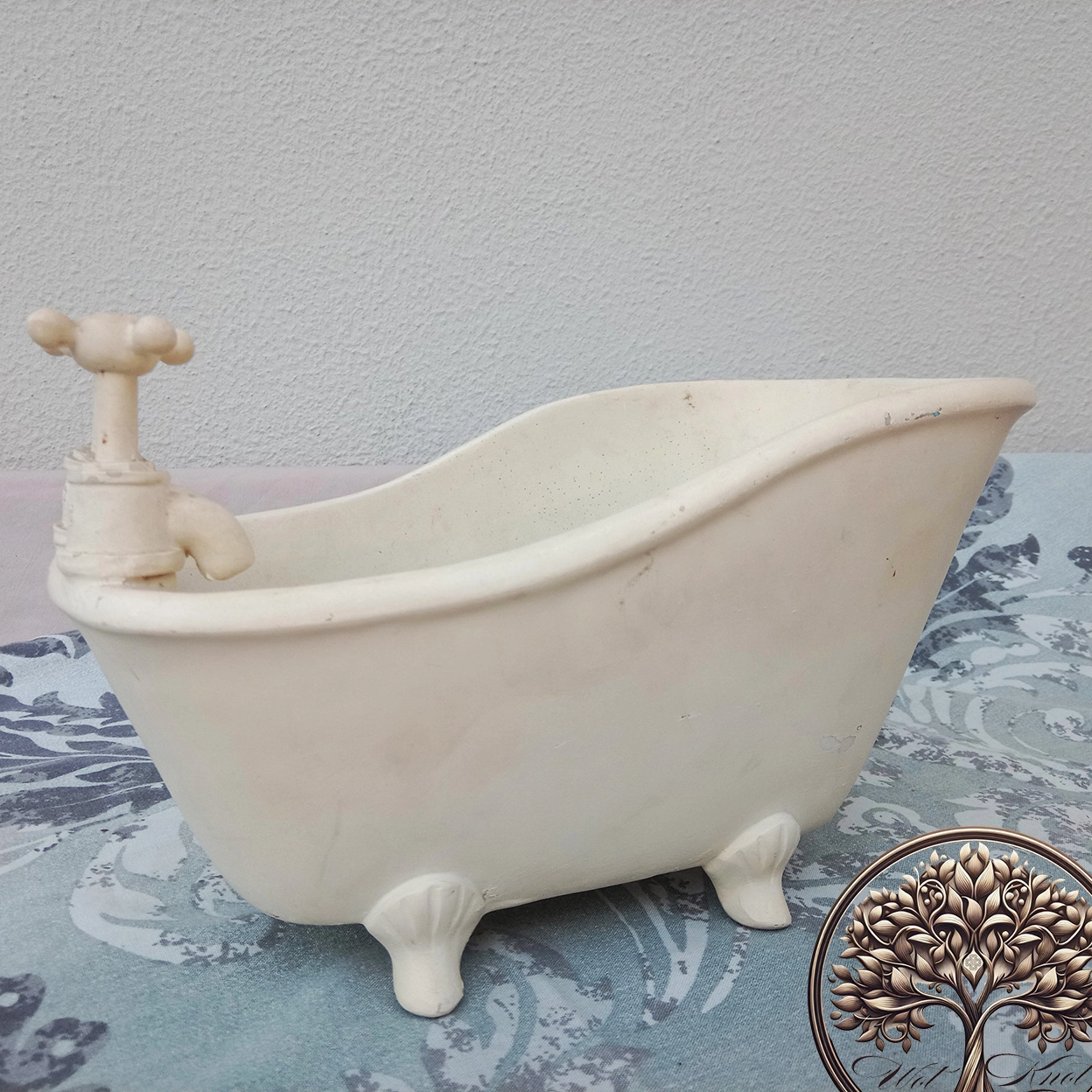 Lovely bath soap holder