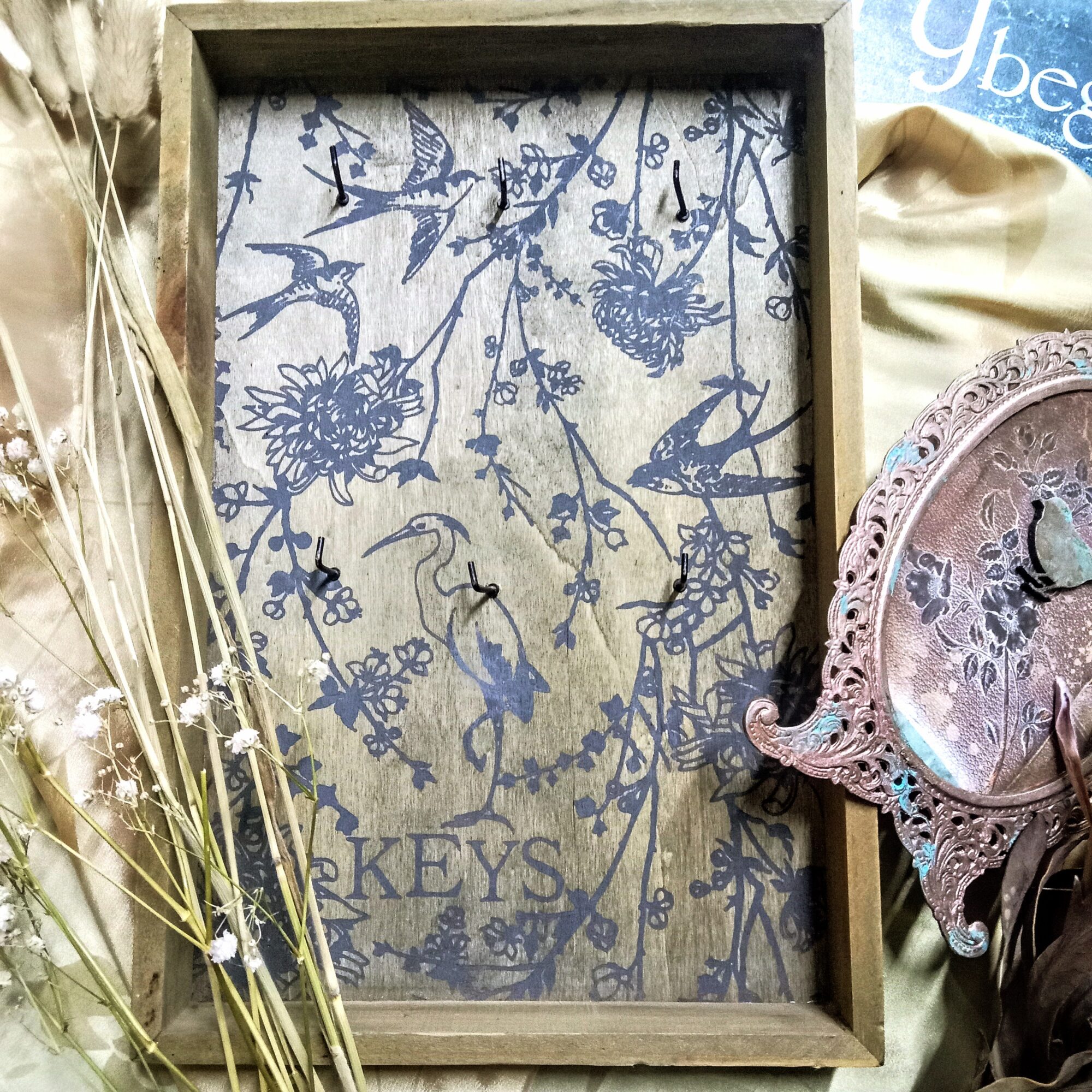 Heron and Swallows Key Hanger
